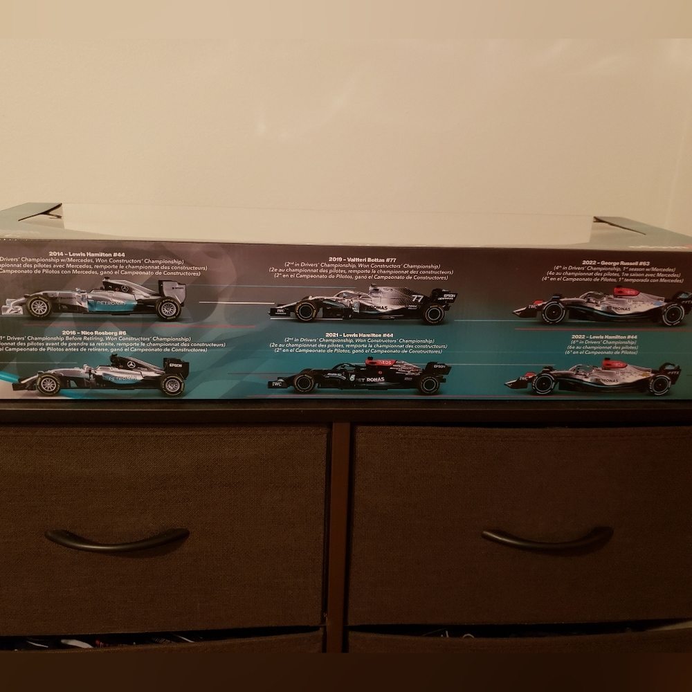 🏎 Formula 1 Mercedes Racing Cars 🏎 - Picture 13 of 16